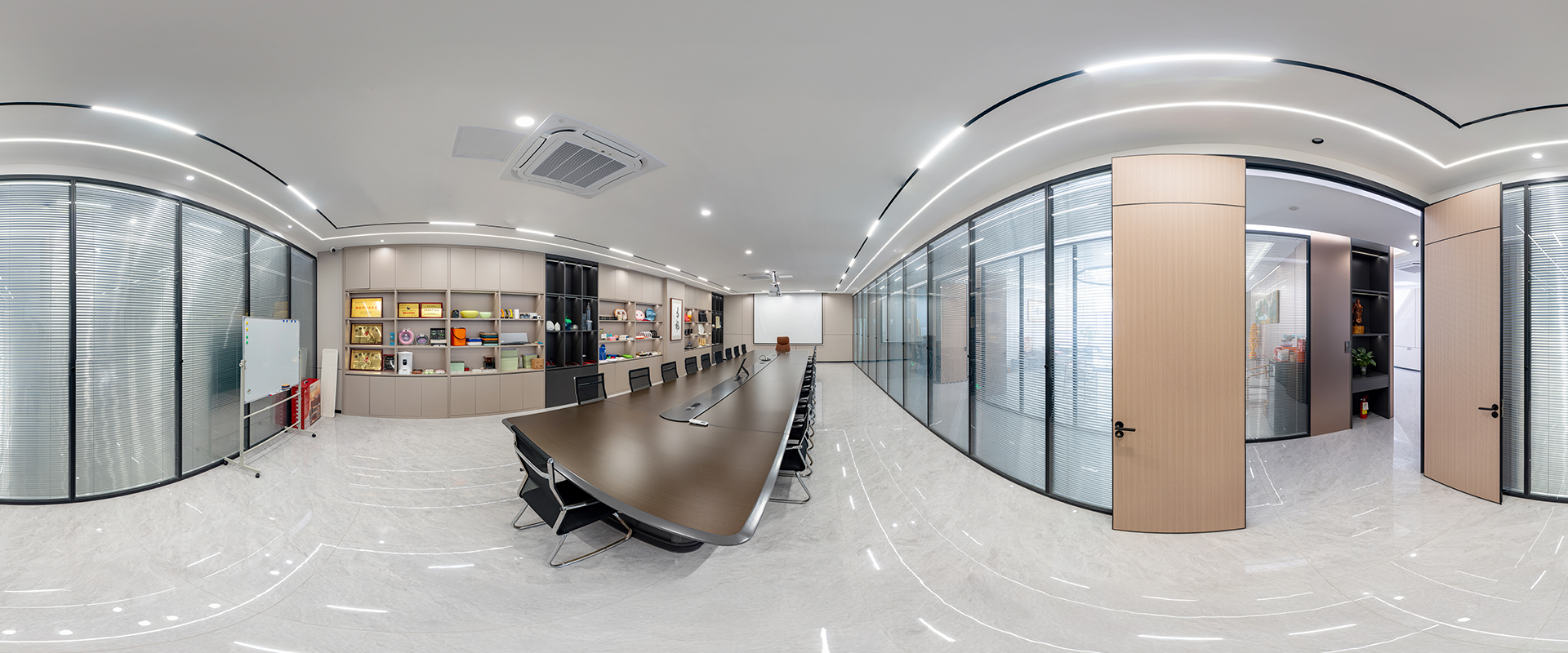 Custom plastic injection molded parts showroom and precision tooling display